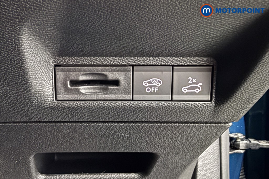 Peugeot 3008 GT Automatic Electric SUV - Stock Number (1627806) - 5th supplementary image