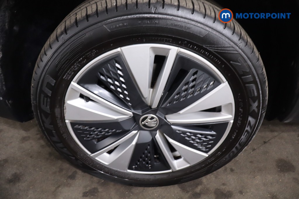 Skoda Karoq Se Drive Manual Petrol SUV - Stock Number (1627917) - 11th supplementary image