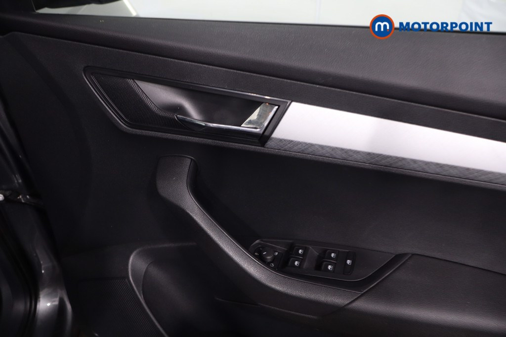 Skoda Karoq Se Drive Manual Petrol SUV - Stock Number (1627917) - 26th supplementary image