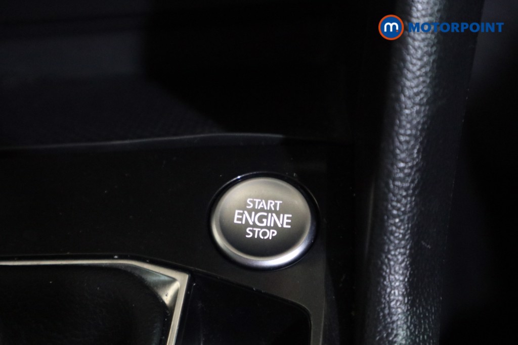 Volkswagen Tiguan R-Line Automatic Petrol SUV - Stock Number (1628047) - 10th supplementary image