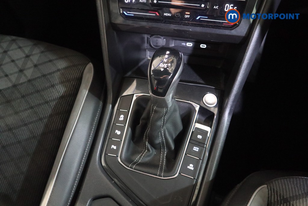 Volkswagen Tiguan R-Line Automatic Petrol SUV - Stock Number (1628047) - 13th supplementary image