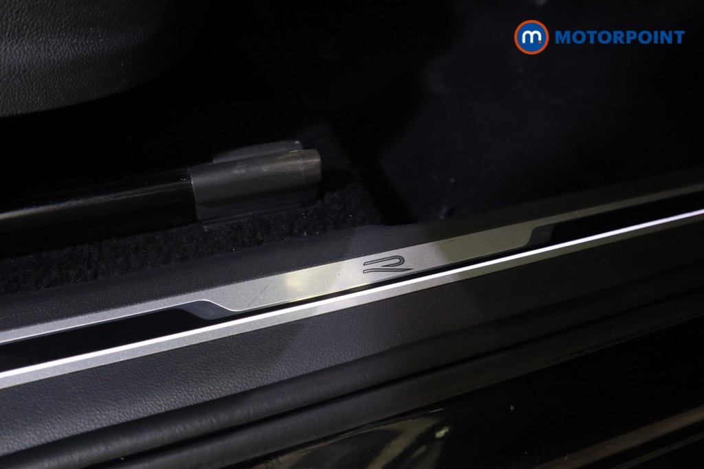 Volkswagen Tiguan R-Line Automatic Petrol SUV - Stock Number (1628047) - 18th supplementary image