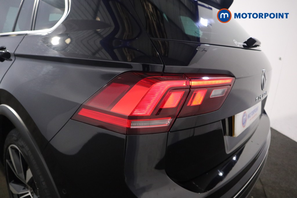 Volkswagen Tiguan R-Line Automatic Petrol SUV - Stock Number (1628047) - 33rd supplementary image