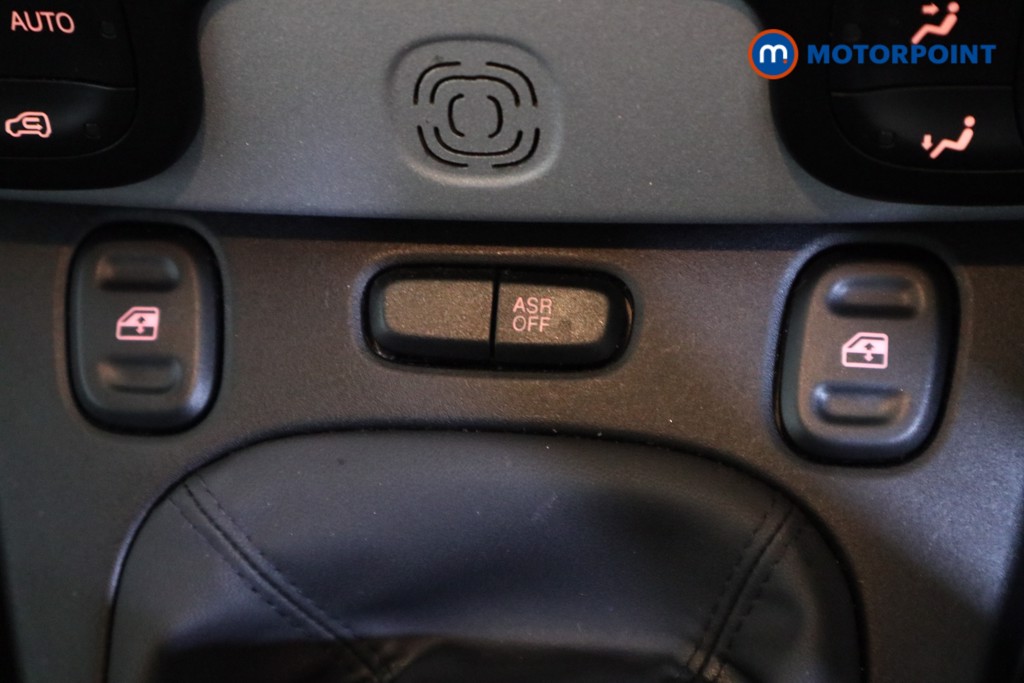 Fiat Panda City Cross Manual Petrol Hatchback - Stock Number (1628100) - 8th supplementary image
