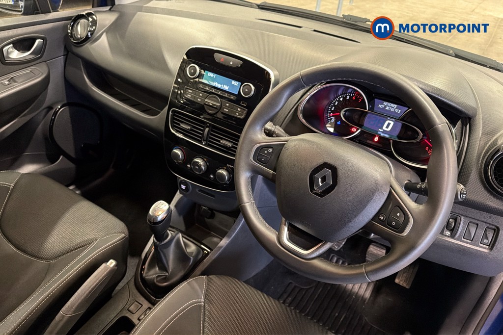 Renault Clio Play Manual Petrol Hatchback - Stock Number (1628103) - 2nd supplementary image