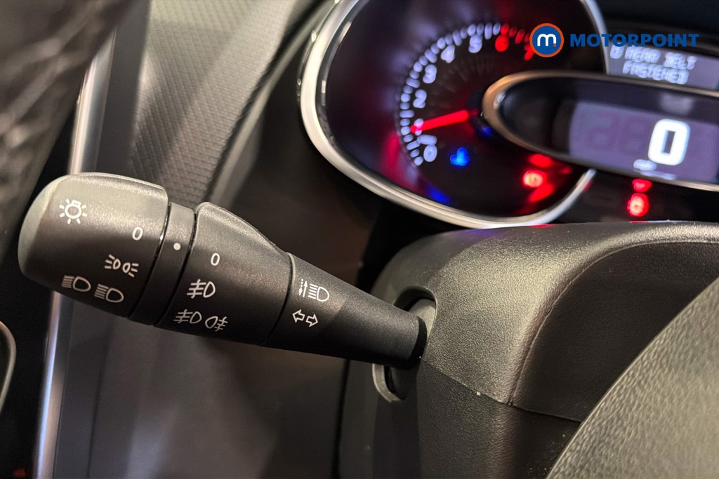 Renault Clio Play Manual Petrol Hatchback - Stock Number (1628103) - 6th supplementary image
