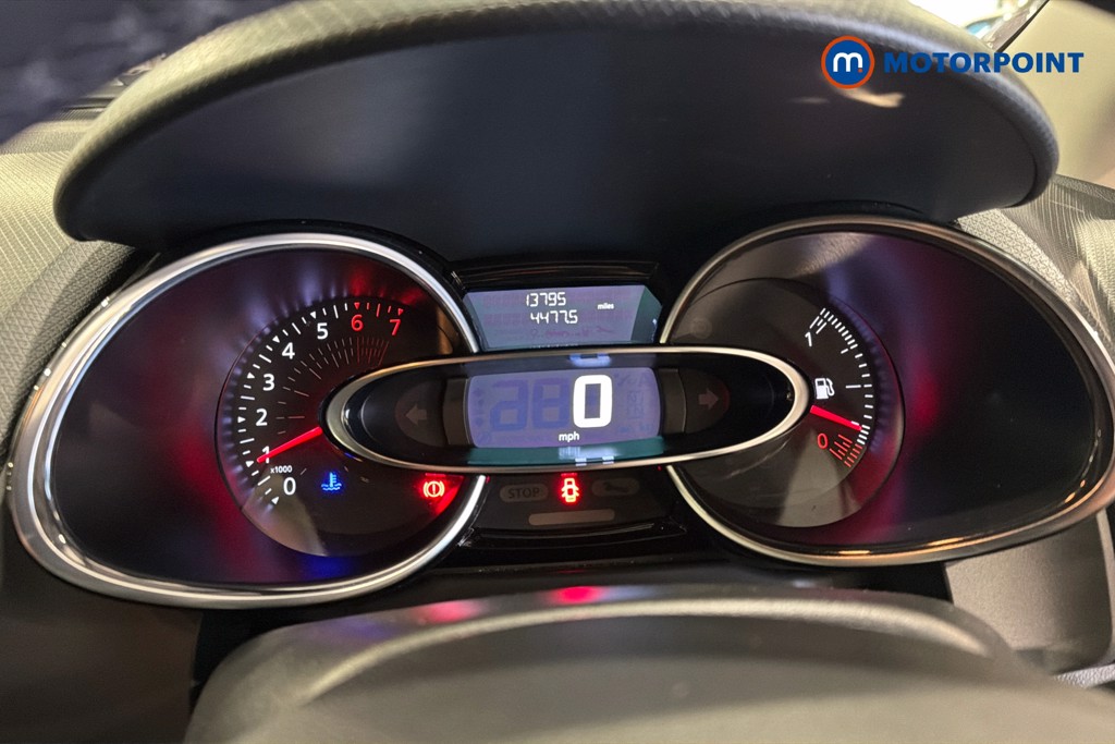 Renault Clio Play Manual Petrol Hatchback - Stock Number (1628103) - 8th supplementary image