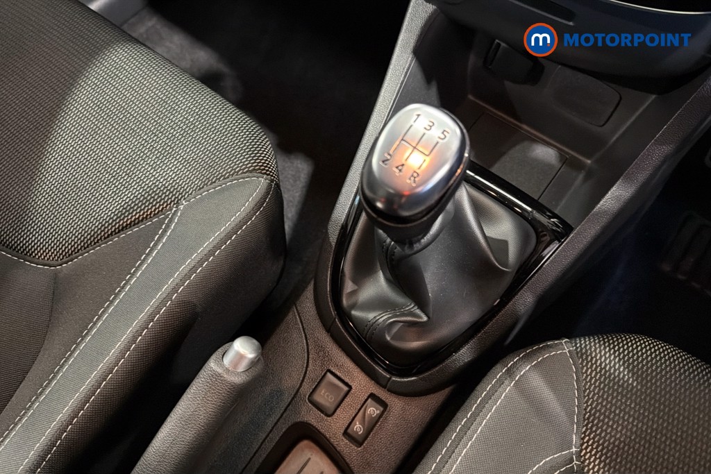 Renault Clio Play Manual Petrol Hatchback - Stock Number (1628103) - 15th supplementary image