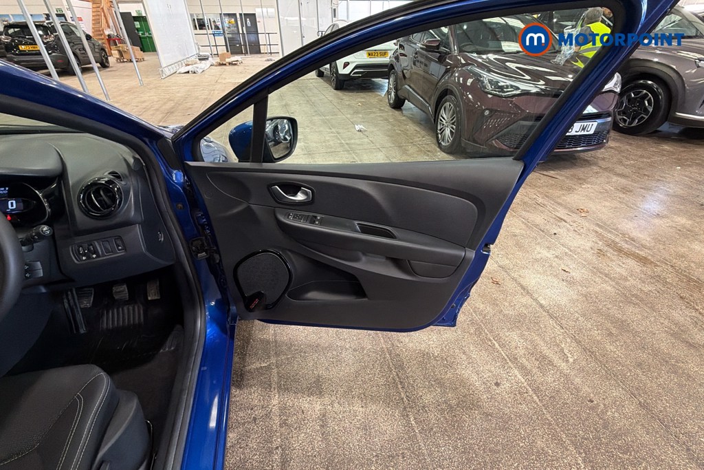 Renault Clio Play Manual Petrol Hatchback - Stock Number (1628103) - 19th supplementary image