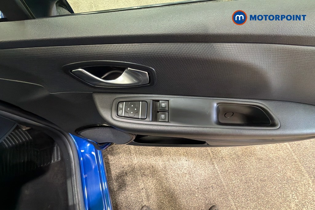 Renault Clio Play Manual Petrol Hatchback - Stock Number (1628103) - 20th supplementary image