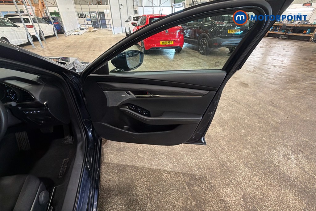 Mazda 3 Exclusive-Line Automatic Petrol Hatchback - Stock Number (1628310) - 19th supplementary image