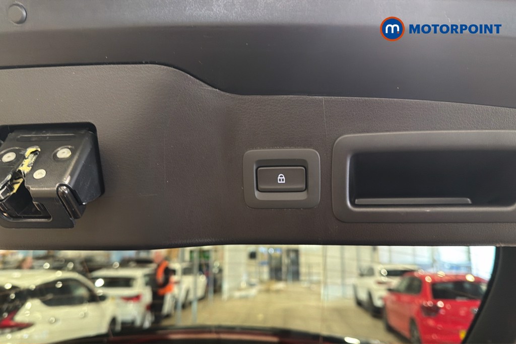 Mazda 3 Exclusive-Line Automatic Petrol Hatchback - Stock Number (1628310) - 35th supplementary image