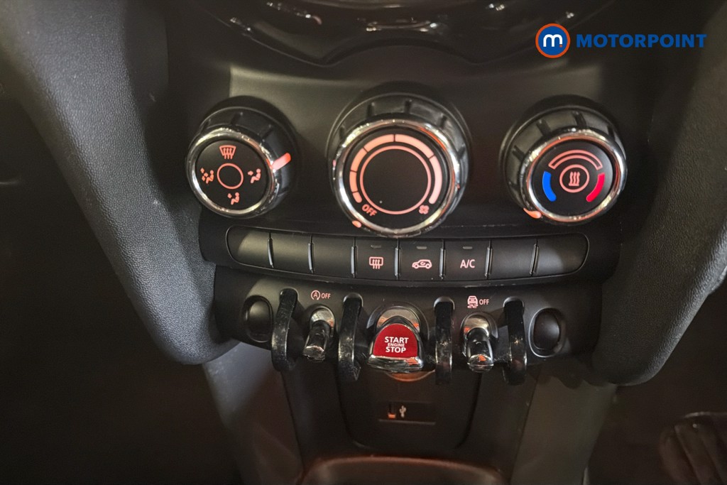 Mini Hatchback Cooper Classic Manual Petrol Hatchback - Stock Number (1629749) - 12th supplementary image