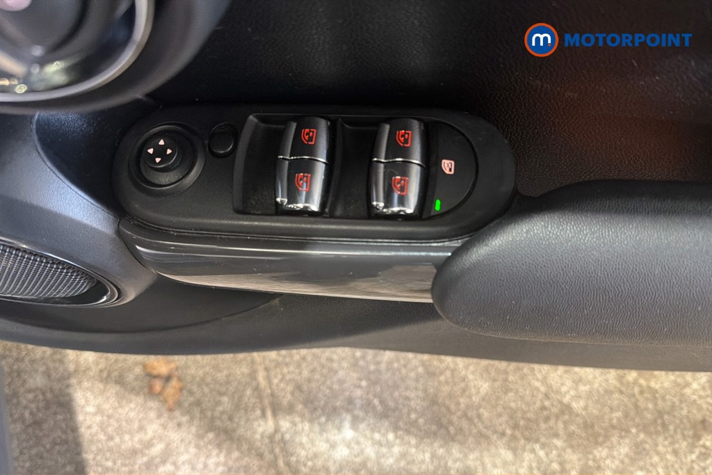 Mini Hatchback Cooper Classic Manual Petrol Hatchback - Stock Number (1629749) - 20th supplementary image