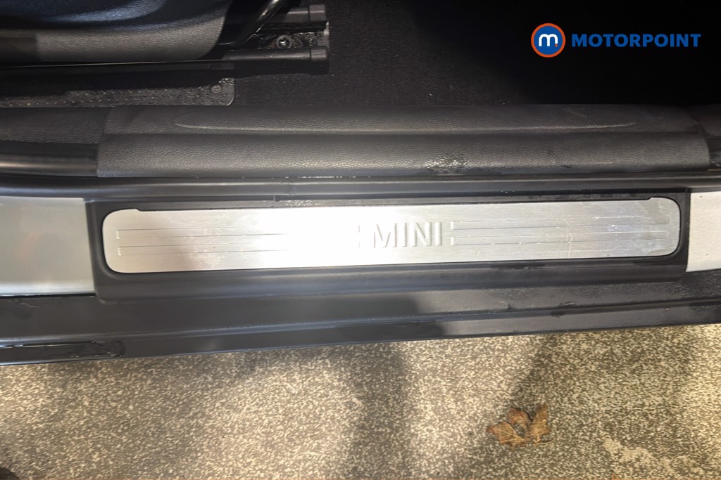 Mini Hatchback Cooper Classic Manual Petrol Hatchback - Stock Number (1629749) - 27th supplementary image