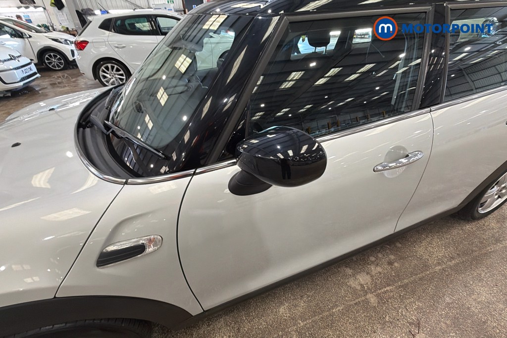 Mini Hatchback Cooper Classic Manual Petrol Hatchback - Stock Number (1629749) - 43rd supplementary image