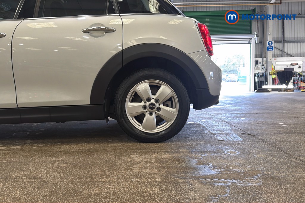 Mini Hatchback Cooper Classic Manual Petrol Hatchback - Stock Number (1629749) - 48th supplementary image