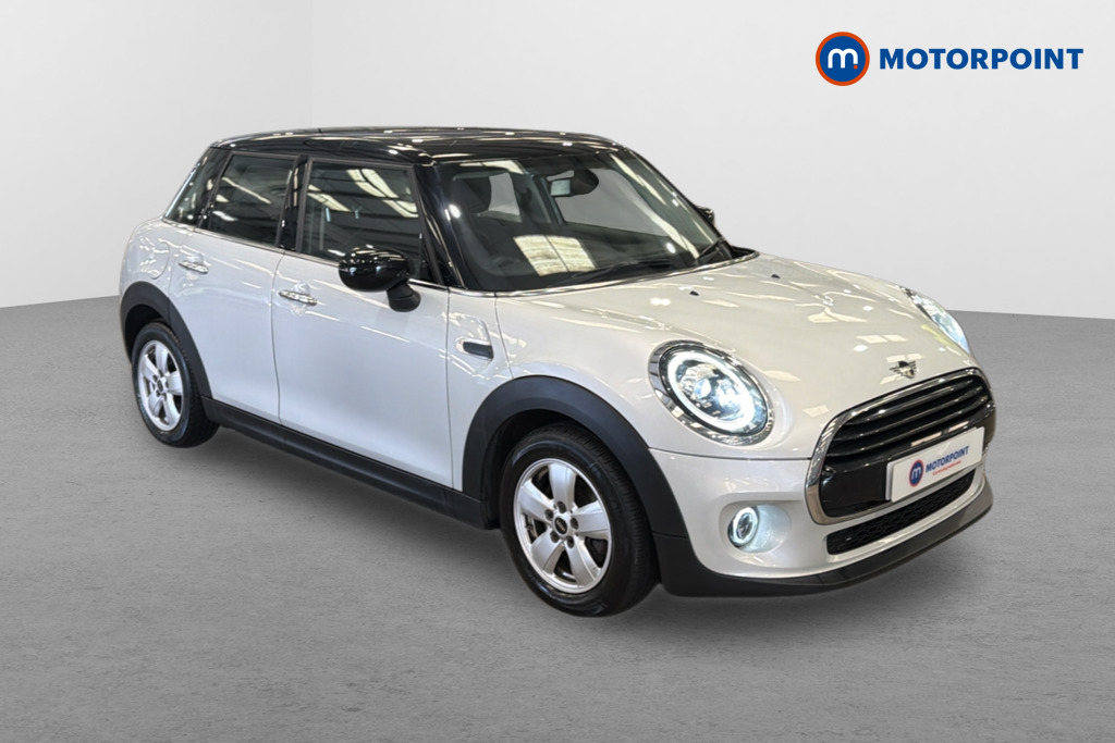 Mini Hatchback Cooper Classic Manual Petrol Hatchback - Stock Number (1629749) - Drivers side front corner
