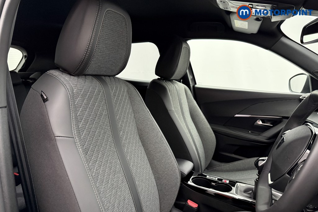 Peugeot 2008 Allure Manual Petrol SUV - Stock Number (1630155) - 13th supplementary image