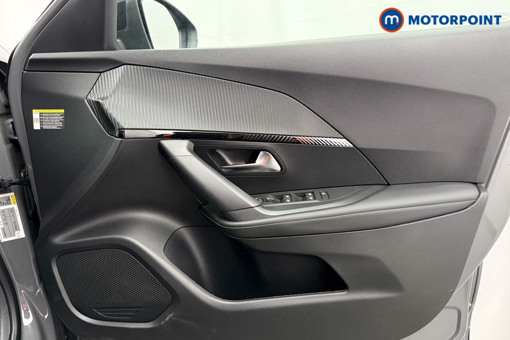 Peugeot 2008 Allure Manual Petrol SUV - Stock Number (1630155) - 14th supplementary image