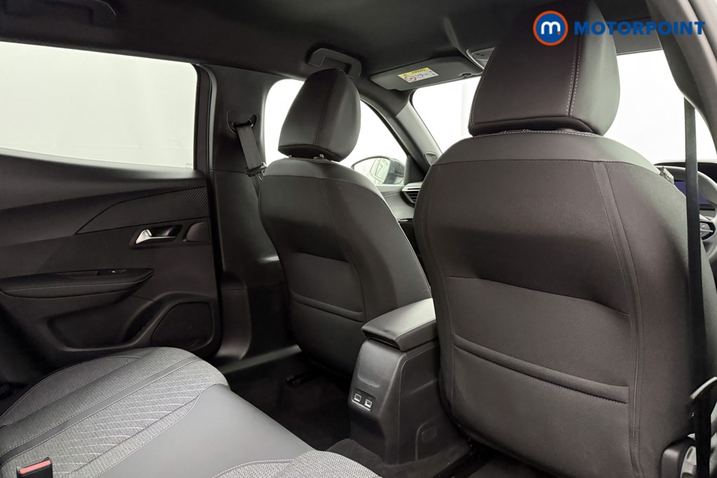 Peugeot 2008 Allure Manual Petrol SUV - Stock Number (1630155) - 16th supplementary image