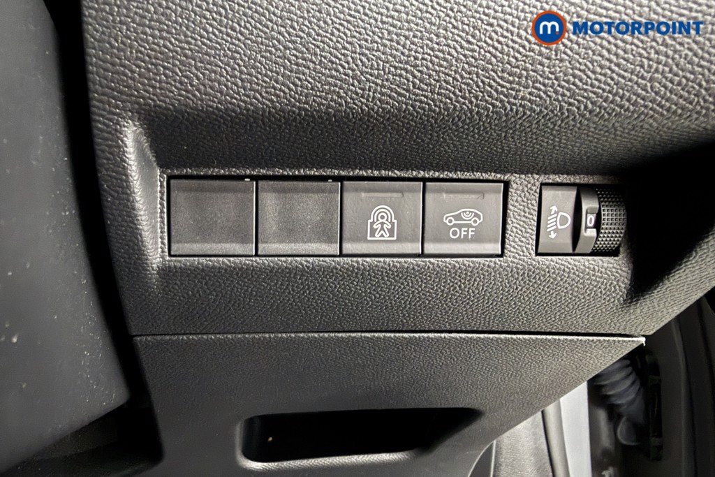 Peugeot 208 Allure Manual Petrol Hatchback - Stock Number (1630166) - 5th supplementary image