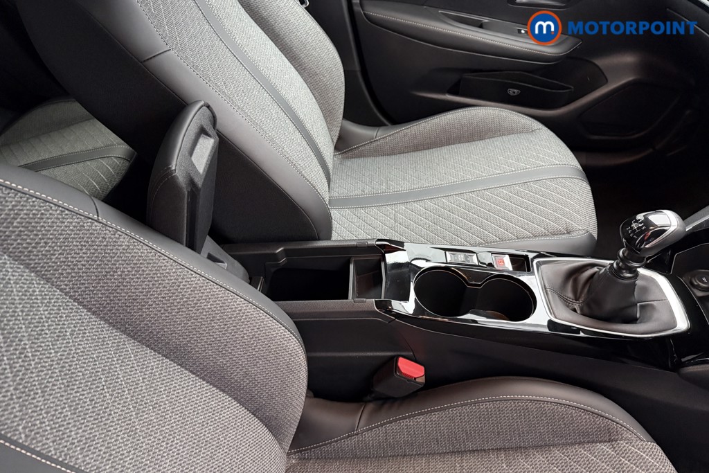 Peugeot 208 Allure Manual Petrol Hatchback - Stock Number (1630166) - 13th supplementary image