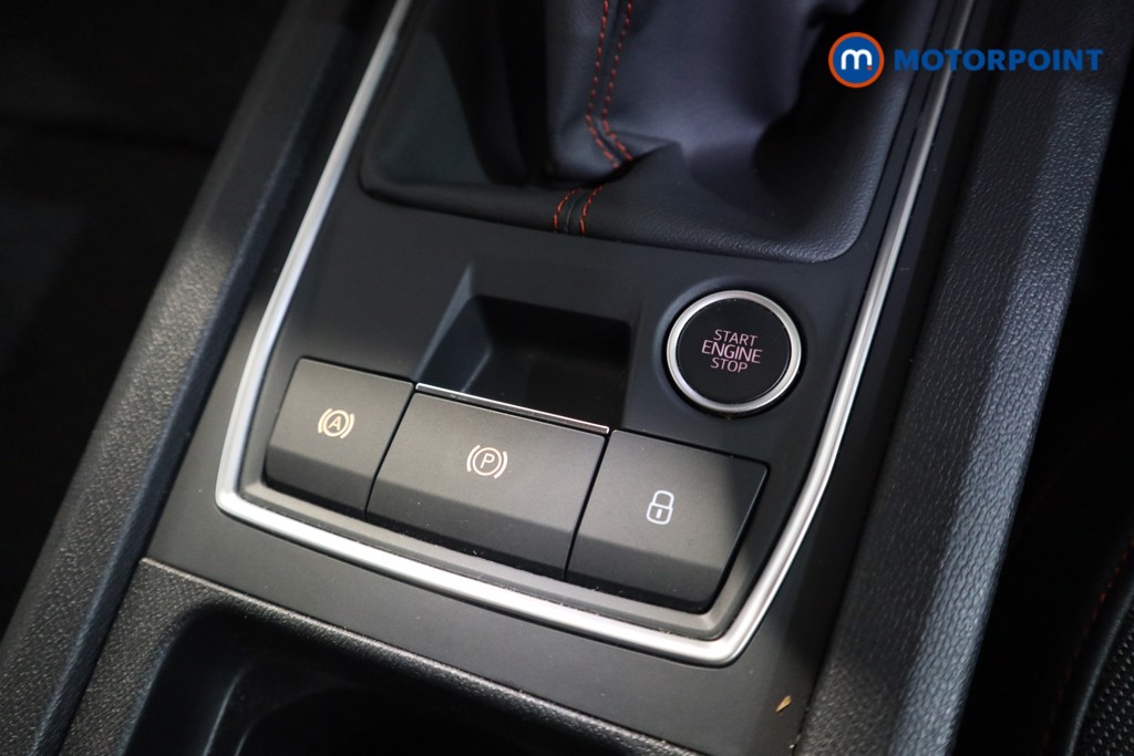 Seat Leon FR Manual Petrol Hatchback - Stock Number (1630435) - 10th supplementary image