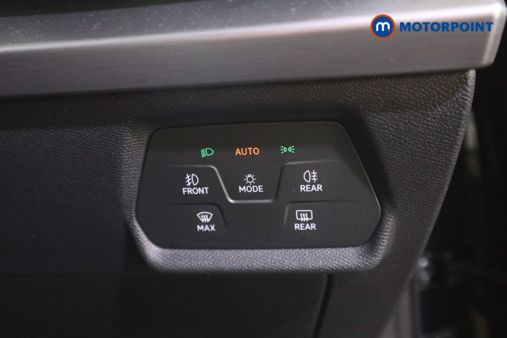 Seat Leon FR Manual Petrol Hatchback - Stock Number (1630435) - 12th supplementary image