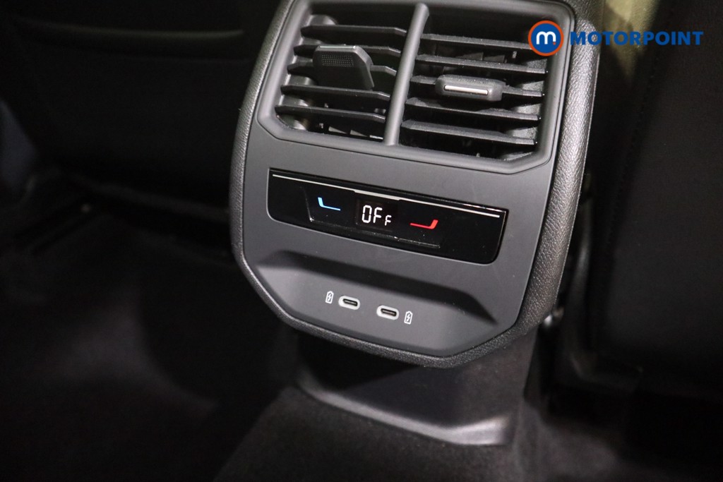 Seat Leon FR Manual Petrol Hatchback - Stock Number (1630435) - 19th supplementary image