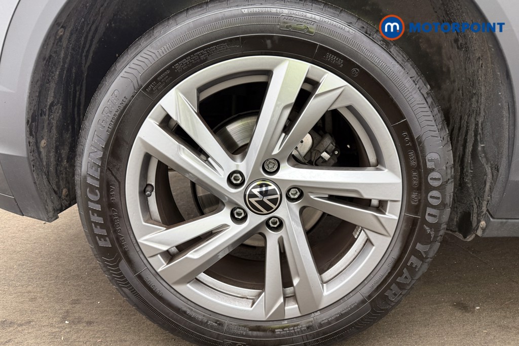 Volkswagen T-Roc R-Line Manual Petrol SUV - Stock Number (1630599) - 2nd supplementary image