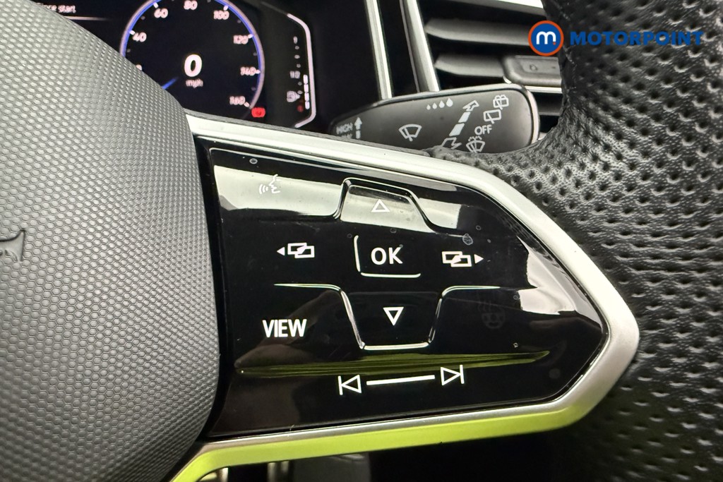 Volkswagen T-Roc R-Line Manual Petrol SUV - Stock Number (1630599) - 21st supplementary image