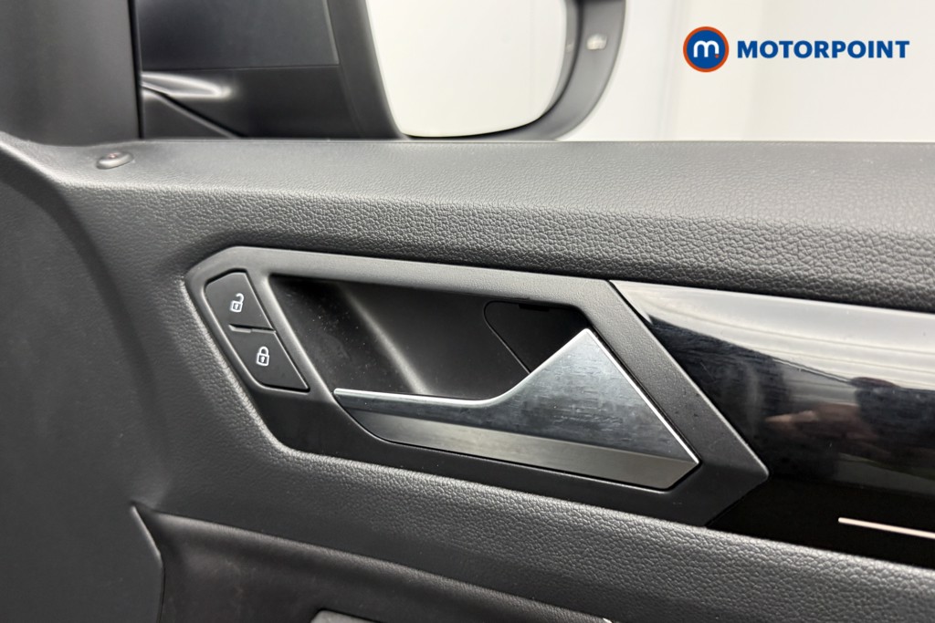 Volkswagen T-Roc R-Line Manual Petrol SUV - Stock Number (1630599) - 25th supplementary image