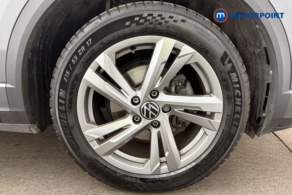 Volkswagen T-Roc R-Line Manual Petrol SUV - Stock Number (1630599) - 1st supplementary image