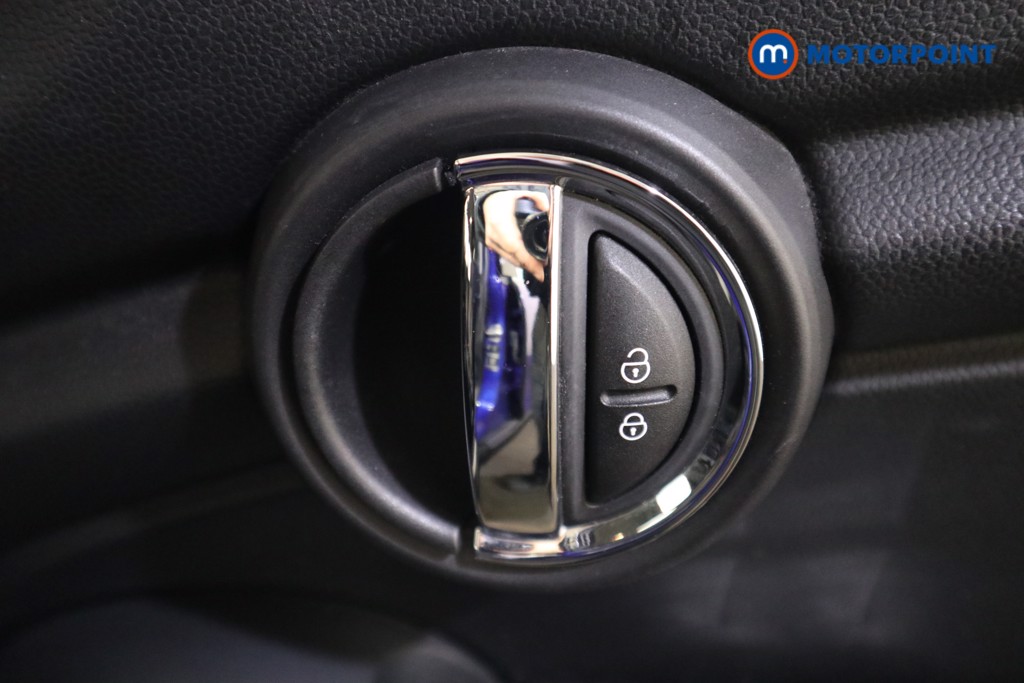 Mini Hatchback Cooper Manual Petrol Hatchback - Stock Number (1630621) - 14th supplementary image