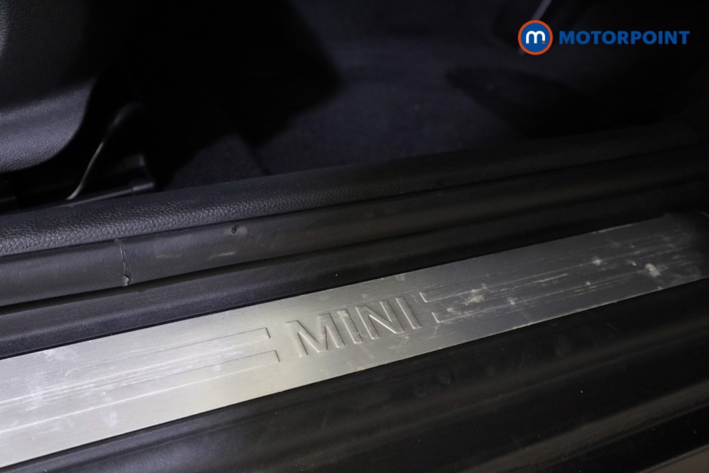 Mini Hatchback Cooper Manual Petrol Hatchback - Stock Number (1630621) - 15th supplementary image