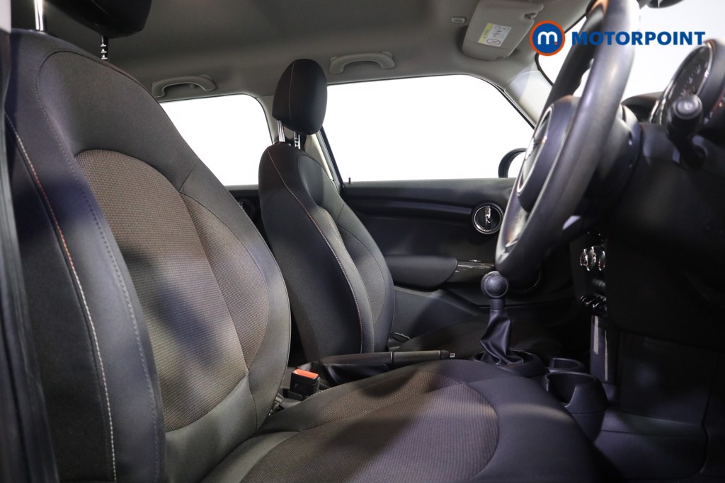 Mini Hatchback Cooper Manual Petrol Hatchback - Stock Number (1630621) - 16th supplementary image