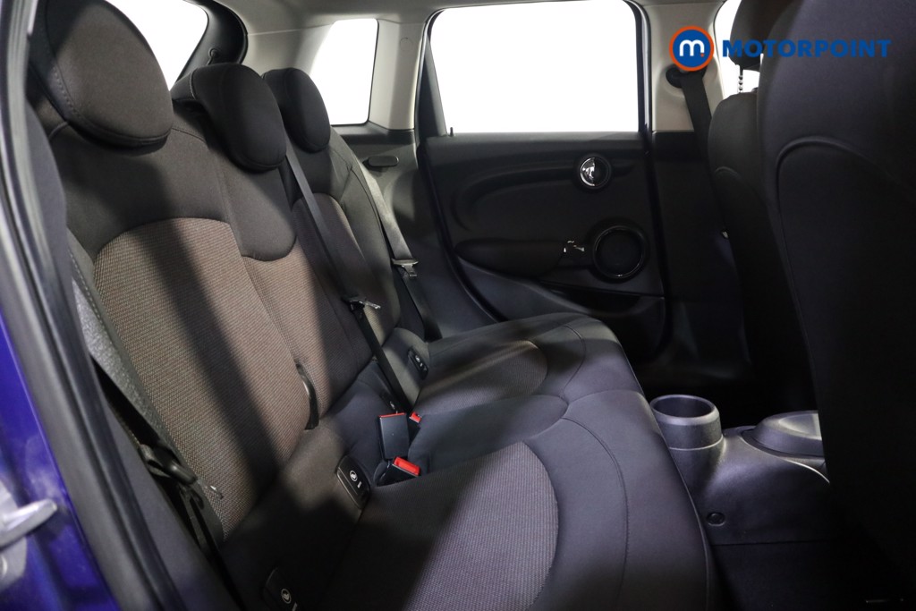 Mini Hatchback Cooper Manual Petrol Hatchback - Stock Number (1630621) - 17th supplementary image