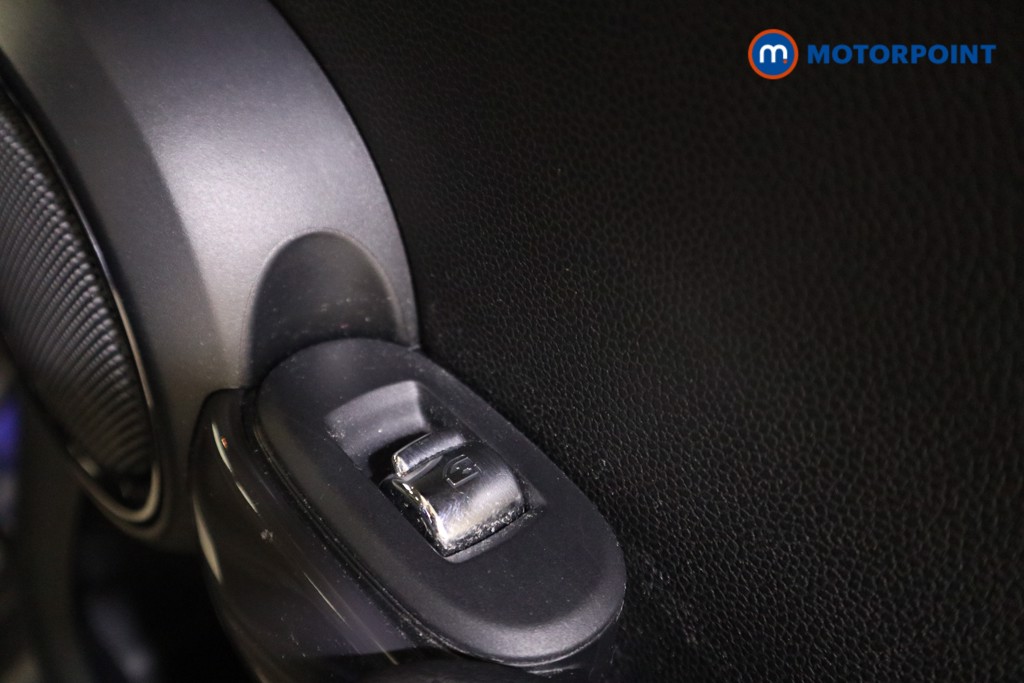 Mini Hatchback Cooper Manual Petrol Hatchback - Stock Number (1630621) - 19th supplementary image