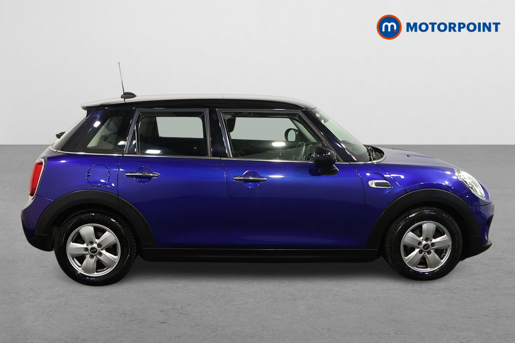 Mini Hatchback Cooper Manual Petrol Hatchback - Stock Number (1630621) - Drivers side