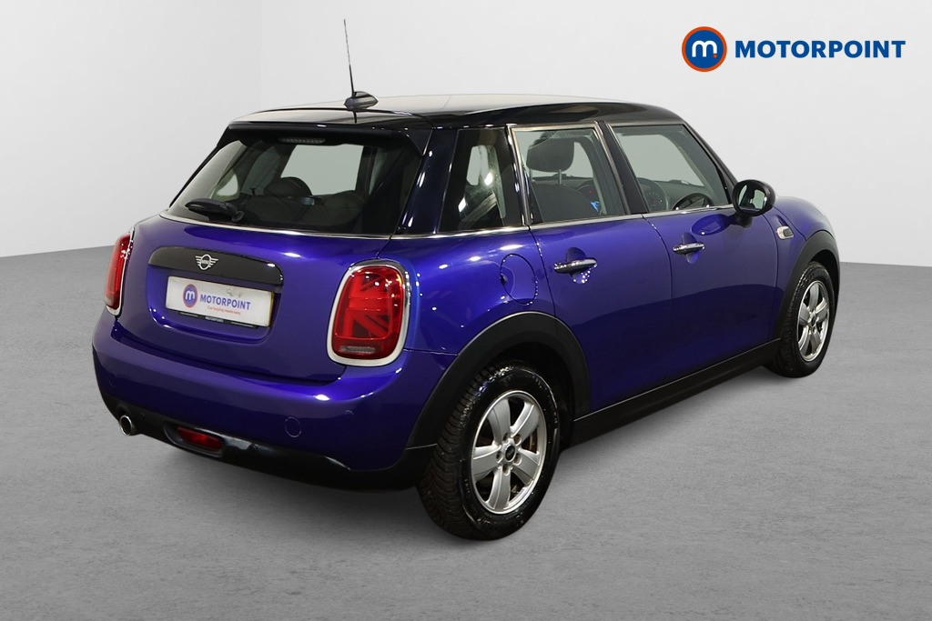 Mini Hatchback Cooper Manual Petrol Hatchback - Stock Number (1630621) - Drivers side rear corner