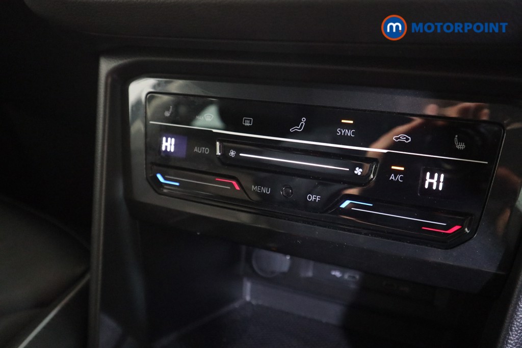 Volkswagen Tiguan Life Manual Petrol SUV - Stock Number (1630840) - 7th supplementary image