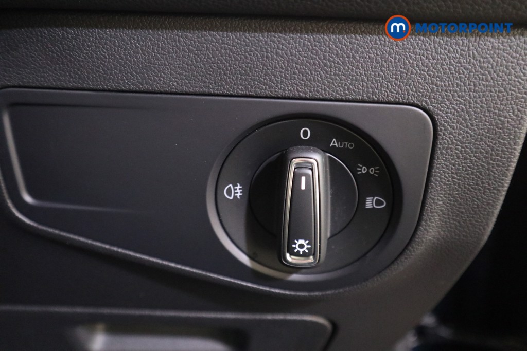 Volkswagen Tiguan Life Manual Petrol SUV - Stock Number (1630840) - 13th supplementary image