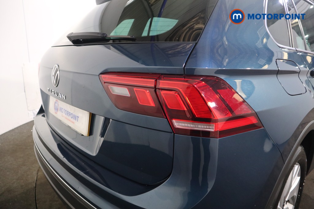 Volkswagen Tiguan Life Manual Petrol SUV - Stock Number (1630840) - 30th supplementary image