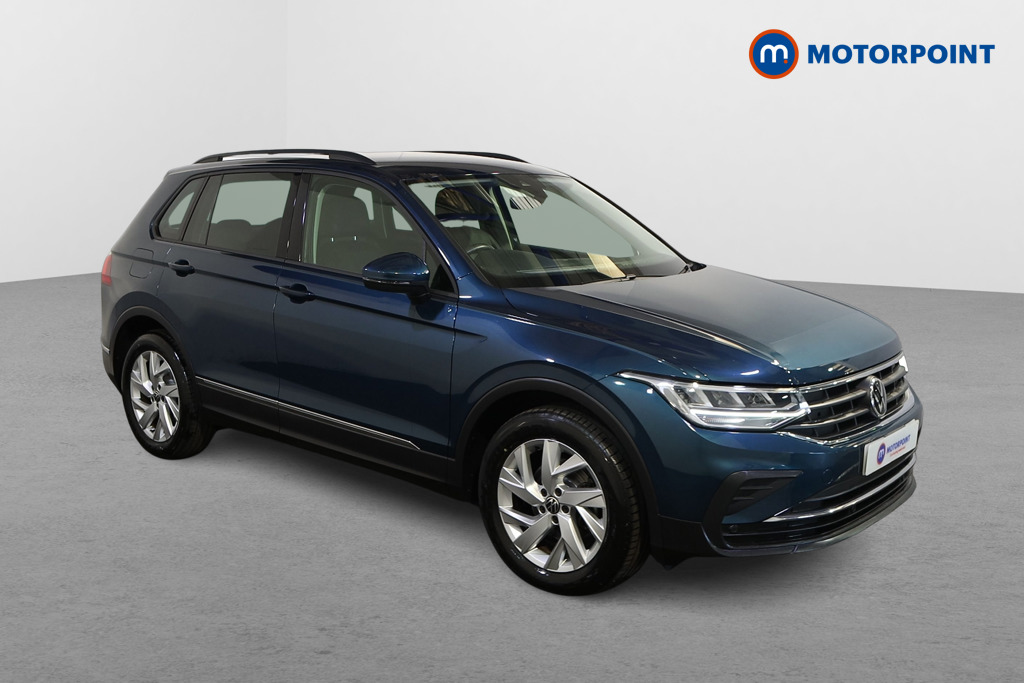 Volkswagen Tiguan Life Manual Petrol SUV - Stock Number (1630840) - Drivers side front corner