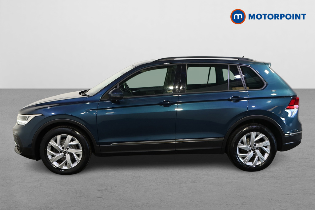 Volkswagen Tiguan Life Manual Petrol SUV - Stock Number (1630840) - Passenger side