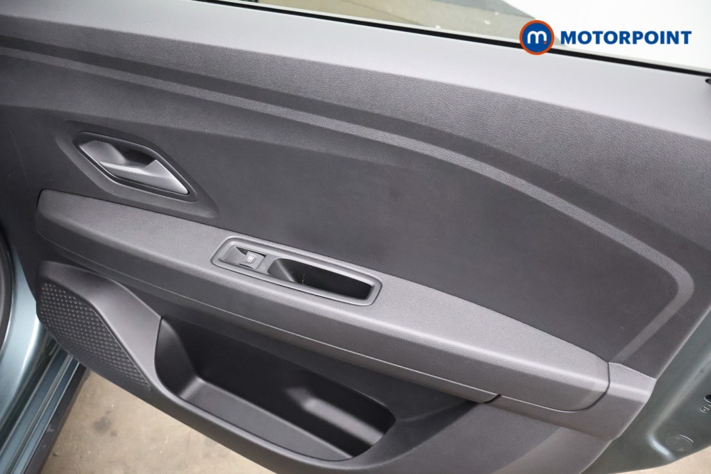 Dacia Jogger Extreme Automatic Petrol-Electric Hybrid People Carrier - Stock Number (1631287) - 17th supplementary image