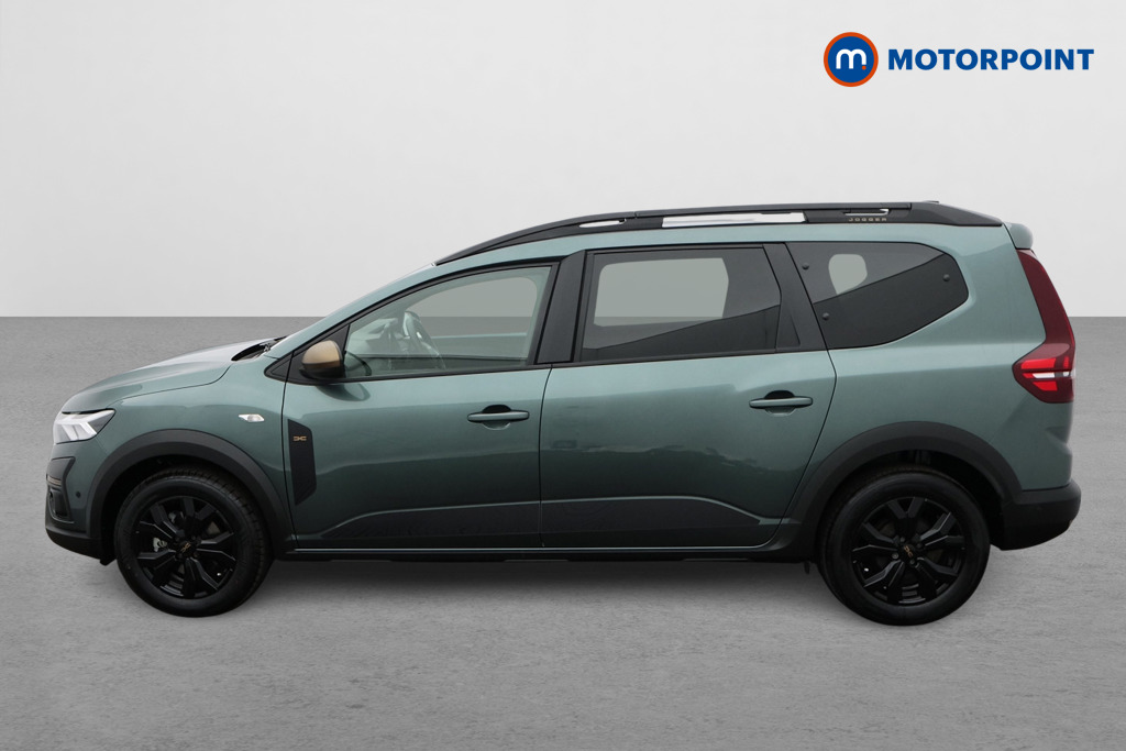 Dacia Jogger Extreme Automatic Petrol-Electric Hybrid People Carrier - Stock Number (1631287) - Passenger side