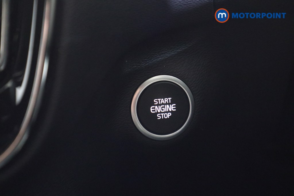 Volvo Xc40 R Design Pro Automatic Petrol SUV - Stock Number (1632626) - 6th supplementary image