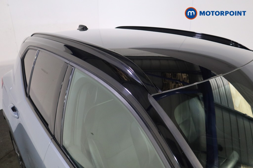 Volvo Xc40 R Design Pro Automatic Petrol SUV - Stock Number (1632626) - 33rd supplementary image